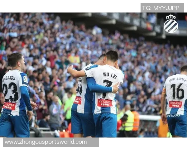 马竞女足球员梅迪纳遭遇严重撞击一度失去意识现已脱离生命危险